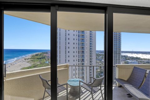 Condo in Riviera Beach, Florida, 2 bedrooms  № 2146393 - photo 16