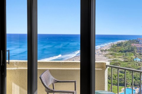 Condo in Riviera Beach, Florida, 2 bedrooms  № 2146393 - photo 15