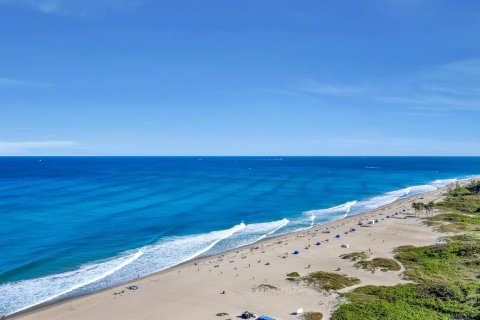Condo in Riviera Beach, Florida, 2 bedrooms № 2146393