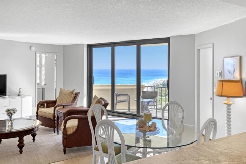 Condo in Riviera Beach, Florida, 2 bedrooms  № 2146393 - photo 11