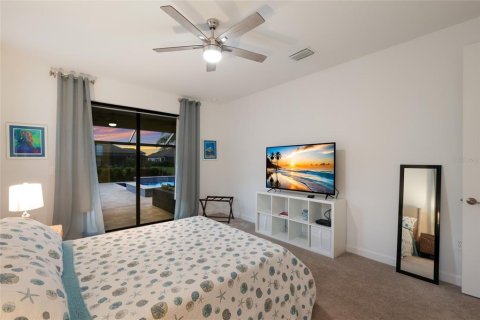 Casa en venta en Lakewood Ranch, Florida, 5 dormitorios, 372.54 m2 № 2093175 - foto 17
