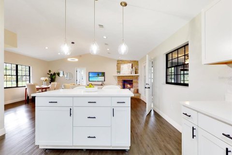 Casa en venta en Kissimmee, Florida, 3 dormitorios, 184.5 m2 № 1900201 - foto 15
