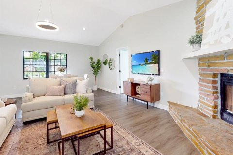 Casa en venta en Kissimmee, Florida, 3 dormitorios, 184.5 m2 № 1900201 - foto 10