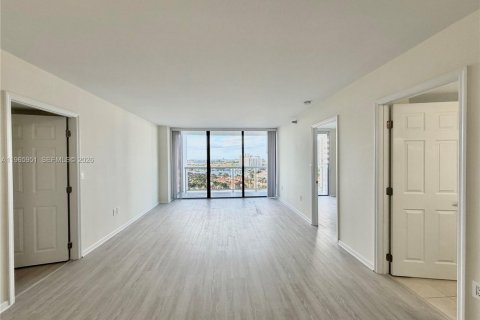 Condo in Aventura, Florida, 2 bedrooms  № 2027542 - photo 5