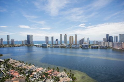 Condominio en venta en Aventura, Florida, 4 dormitorios, 402.36 m2 № 1937996 - foto 9