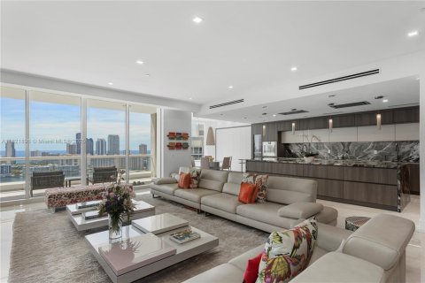 Condominio en venta en Aventura, Florida, 4 dormitorios, 402.36 m2 № 1937996 - foto 1