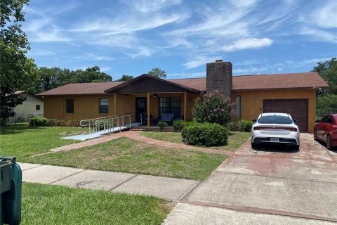 House in Ocala, Florida 3 bedrooms, 144.93 sq.m. № 2133604