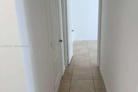 Снять в аренду кондоминиум в Майами, Флорида 2 спальни, 80.64м2, № 2067724 - фото 10