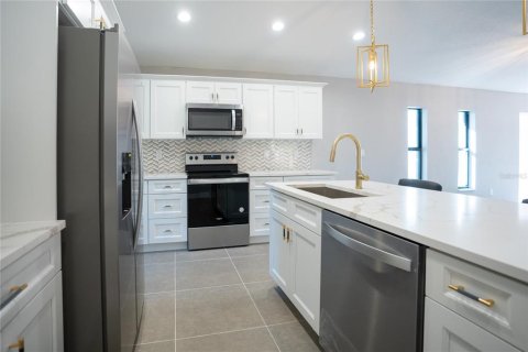 Villa ou maison à vendre à Punta Gorda, Floride: 3 chambres, 144.18 m2 № 2210223 - photo 6