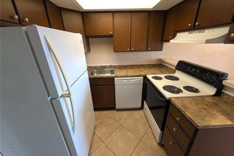 Appartement à louer à Tampa, Floride: 1 chambre, 53.51 m2 № 2424393 - photo 4