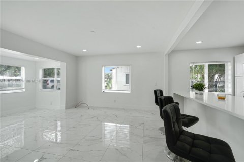 Casa en venta en Hollywood, Florida, 2 dormitorios, 80.08 m2 № 1926897 - foto 6