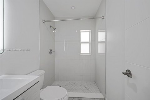 Casa en venta en Hollywood, Florida, 2 dormitorios, 80.08 m2 № 1926897 - foto 7