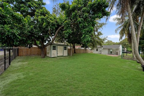 Casa en venta en Hollywood, Florida, 2 dormitorios, 80.08 m2 № 1926897 - foto 16