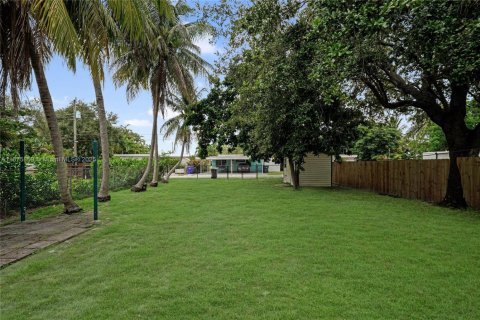 Casa en venta en Hollywood, Florida, 2 dormitorios, 80.08 m2 № 1926897 - foto 11