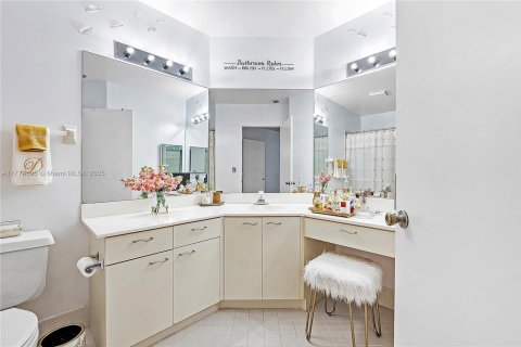 Купить кондоминиум в Коконат Крик, Флорида 1 комната, 99.41м2, № 1980268 - фото 25