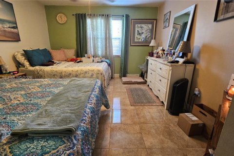 Condo in Tamarac, Florida, 1 bedroom  № 2027329 - photo 13