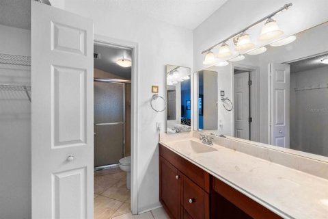 Condo in Saint Petersburg, Florida, 2 bedrooms  № 1847569 - photo 24