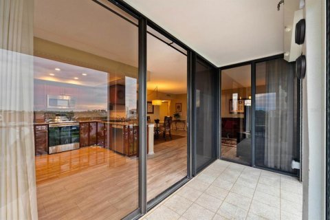 Condo in Saint Petersburg, Florida, 2 bedrooms  № 1847569 - photo 16
