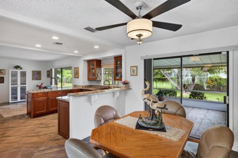 Casa en venta en Port St. Lucie, Florida, 3 dormitorios, 171.22 m2 № 2385142 - foto 9