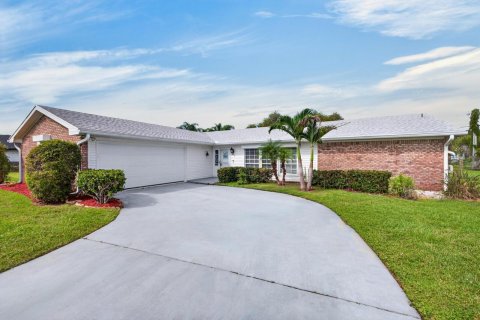 Casa en venta en Port St. Lucie, Florida, 3 dormitorios, 171.22 m2 № 2385142 - foto 4