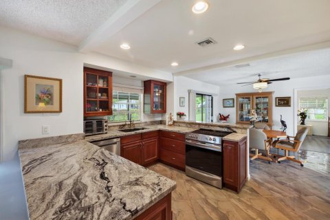 Casa en venta en Port St. Lucie, Florida, 3 dormitorios, 171.22 m2 № 2385142 - foto 12