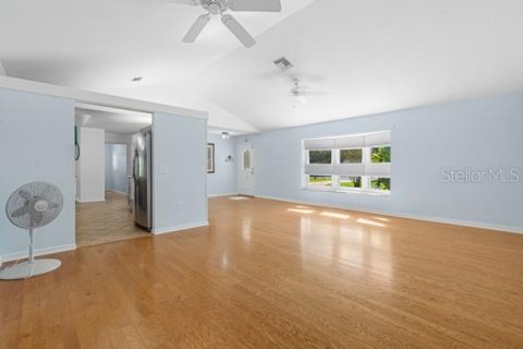 Casa en venta en Eustis, Florida, 3 dormitorios, 212 m2 № 1909780 - foto 22