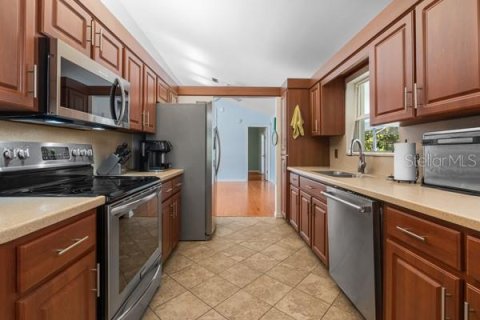Casa en venta en Eustis, Florida, 3 dormitorios, 212 m2 № 1909780 - foto 29