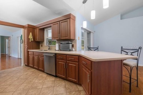 Casa en venta en Eustis, Florida, 3 dormitorios, 212 m2 № 1909780 - foto 28