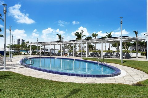 Condo in Miami, Florida, 2 bedrooms  № 1841151 - photo 30