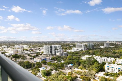 Condo in Miami, Florida, 2 bedrooms  № 1841151 - photo 5