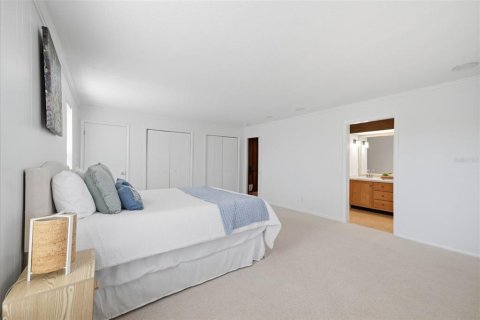 Casa en venta en Clearwater, Florida, 4 dormitorios, 227.98 m2 № 2383638 - foto 23