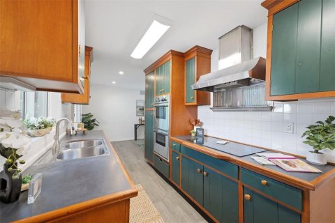Casa en venta en Clearwater, Florida, 4 dormitorios, 227.98 m2 № 2383638 - foto 11
