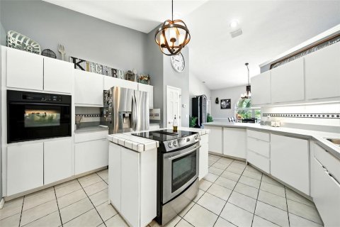 Villa ou maison à vendre à Eustis, Floride: 4 chambres, 317.63 m2 № 1886149 - photo 24