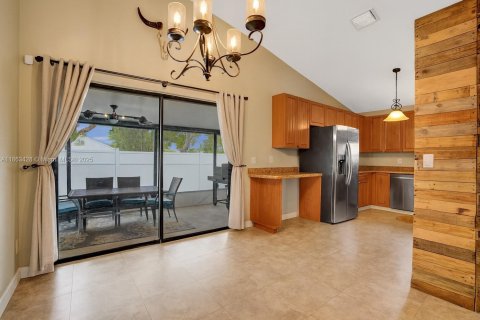 House in Boynton Beach, Florida 3 bedrooms, 124.58 sq.m. № 1889904 - photo 12