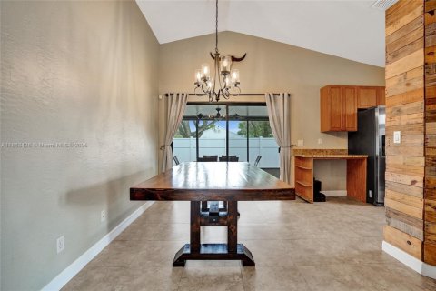 House in Boynton Beach, Florida 3 bedrooms, 124.58 sq.m. № 1889904 - photo 13