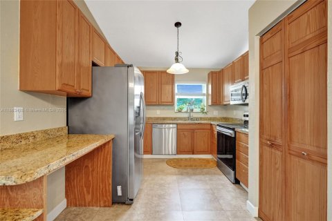House in Boynton Beach, Florida 3 bedrooms, 124.58 sq.m. № 1889904 - photo 15