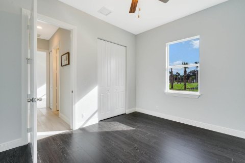 Villa ou maison à vendre à West Palm Beach, Floride: 4 chambres, 191.94 m2 № 2084396 - photo 12