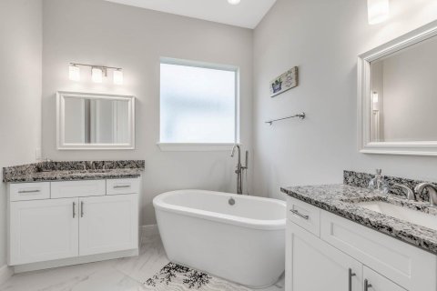 Villa ou maison à vendre à West Palm Beach, Floride: 4 chambres, 191.94 m2 № 2084396 - photo 11