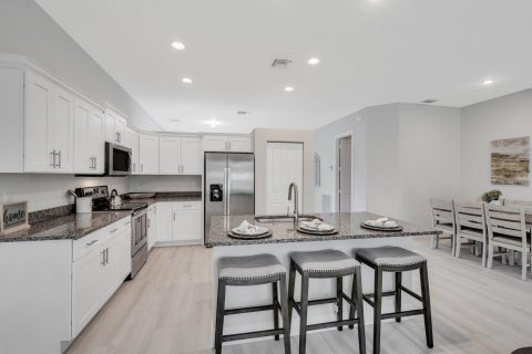Villa ou maison à vendre à West Palm Beach, Floride: 4 chambres, 191.94 m2 № 2084396 - photo 7