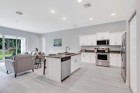 Villa ou maison à vendre à West Palm Beach, Floride: 4 chambres, 191.94 m2 № 2084396 - photo 4