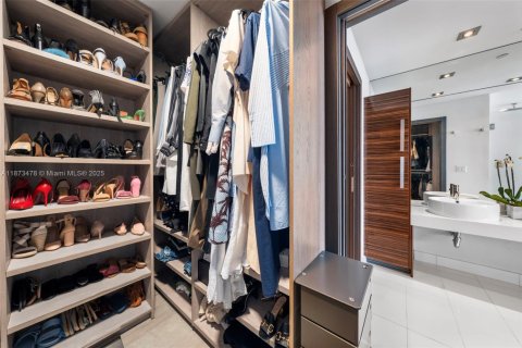 Купить кондоминиум в Майами, Флорида 2 спальни, 154.78м2, № 1980136 - фото 12