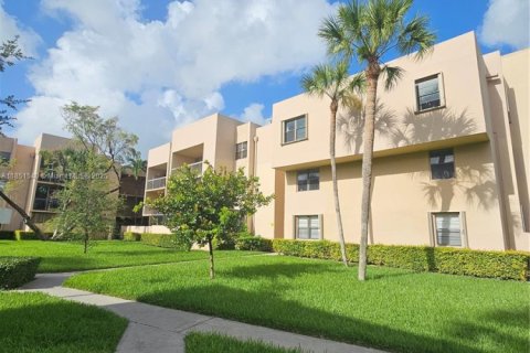 Condominio en alquiler en Miami, Florida, 2 dormitorios, 86.12 m2 № 1857567 - foto 29