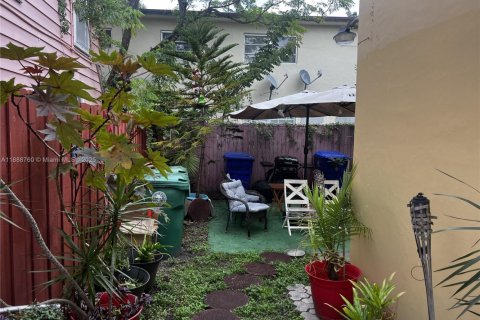 Appartement à louer à Miami, Floride: 2 chambres, 295.06 m2 № 2021247 - photo 8