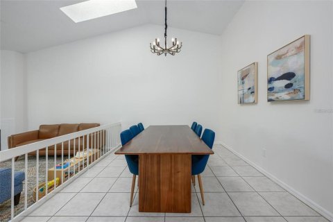 Condo in Winter Park, Florida, 2 bedrooms № 2100163 - photo 14