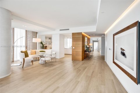 Condo in Fort Lauderdale, Florida, 3 bedrooms № 2075332 - photo 24