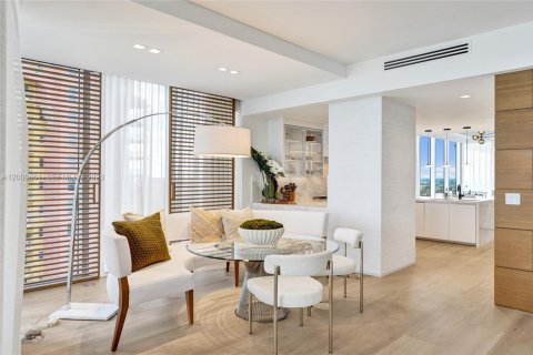 Condo in Fort Lauderdale, Florida, 3 bedrooms № 2075332 - photo 16