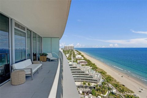 Condo in Fort Lauderdale, Florida, 3 bedrooms № 2075332 - photo 30