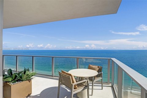 Condo in Fort Lauderdale, Florida, 3 bedrooms № 2075332 - photo 3