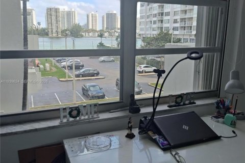 Купить кондоминиум в Авентура, Флорида 1 спальня, 71.16м2, № 1999706 - фото 9