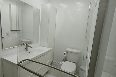 Купить кондоминиум в Авентура, Флорида 1 спальня, 71.16м2, № 1999706 - фото 3